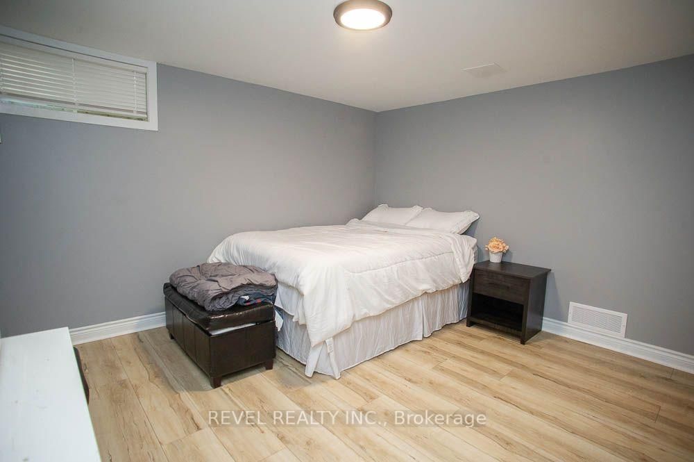 7 Cooper Court • Brantford, ON photo 33