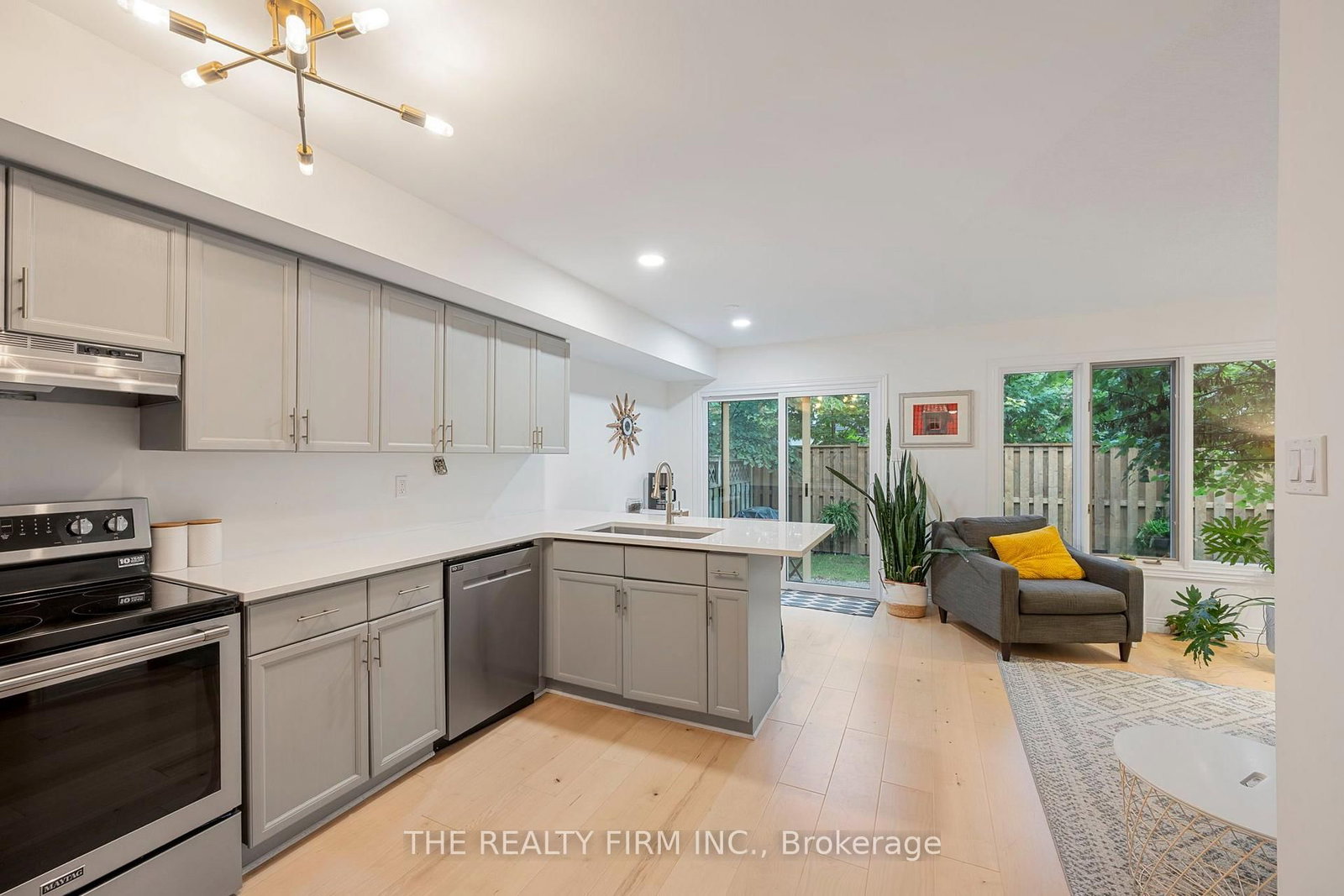 810 Maitland Street • #12 • London East, ON photo 12