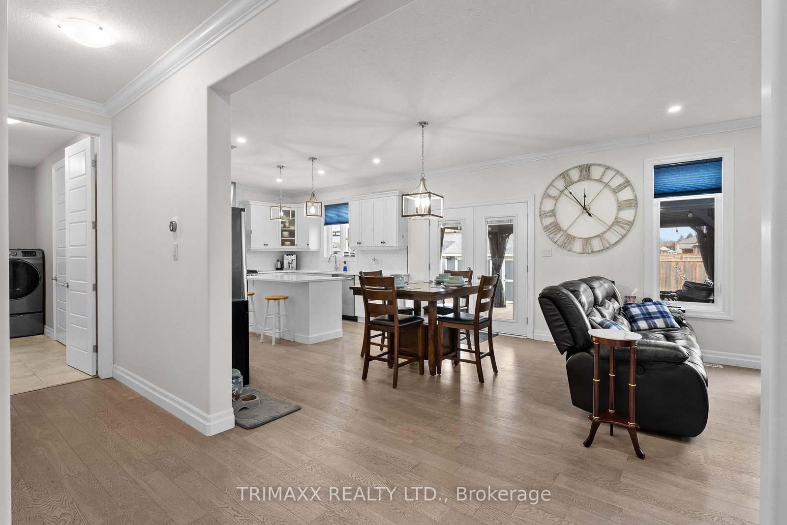 31 Thames Springs Crescent • Zorra, ON photo 5