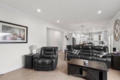 31 Thames Springs Crescent • Zorra, ON photo 8