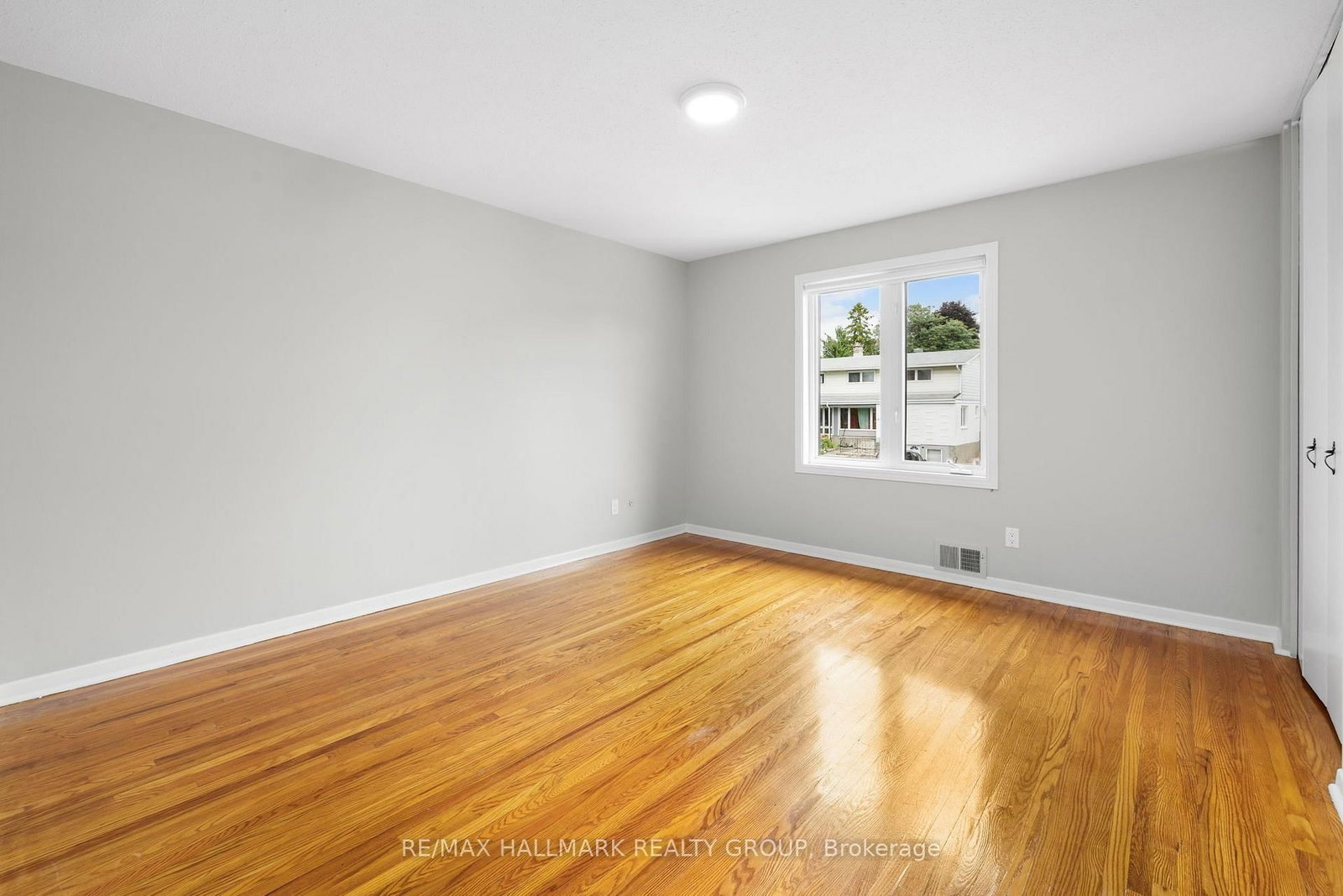 84 Chesterton Drive • Ottawa, ON photo 18