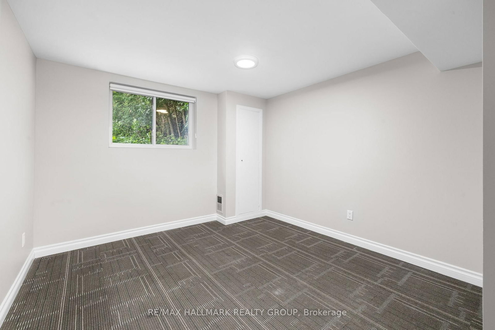84 Chesterton Drive • Ottawa, ON photo 33
