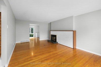 84 Chesterton Drive • Ottawa, ON photo 5