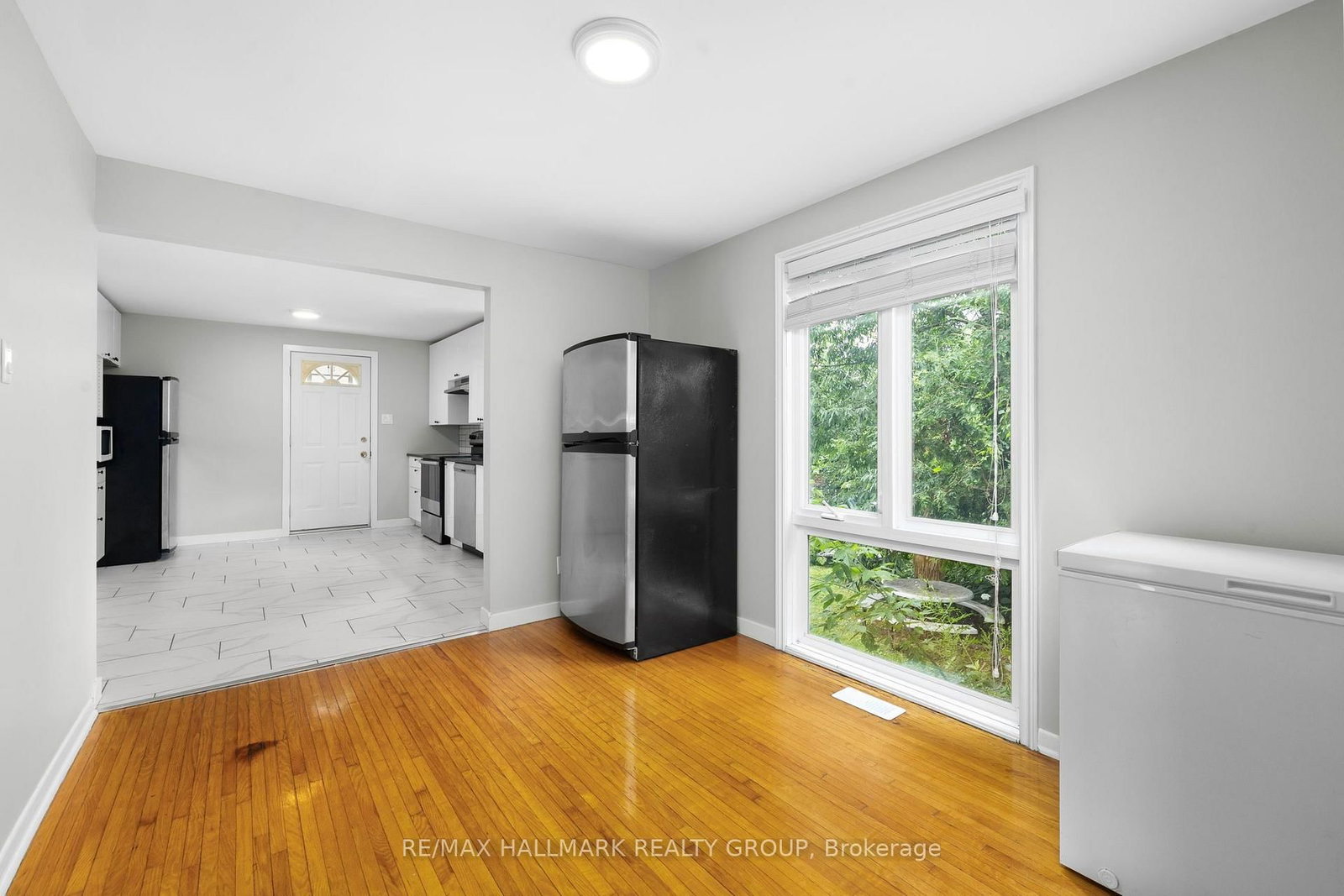 84 Chesterton Drive • Ottawa, ON photo 9