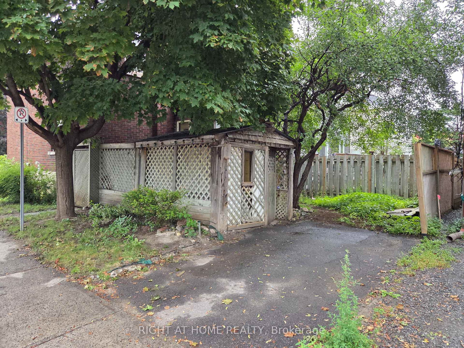 88 Lees Avenue • Ottawa, ON photo 13