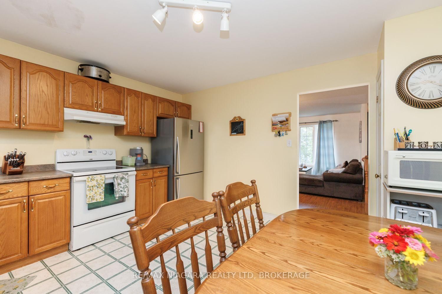 3626 Hill Street • Fort Erie, ON photo 10