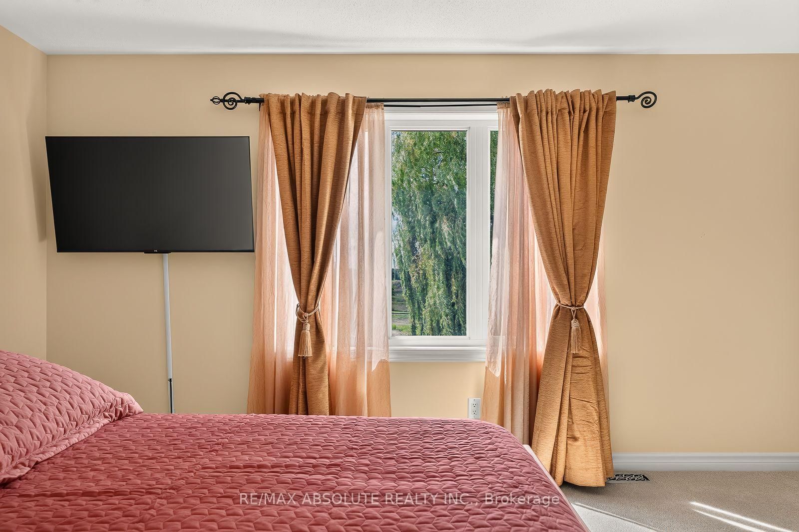 1070 Northgraves Crescent • Ottawa, ON photo 21