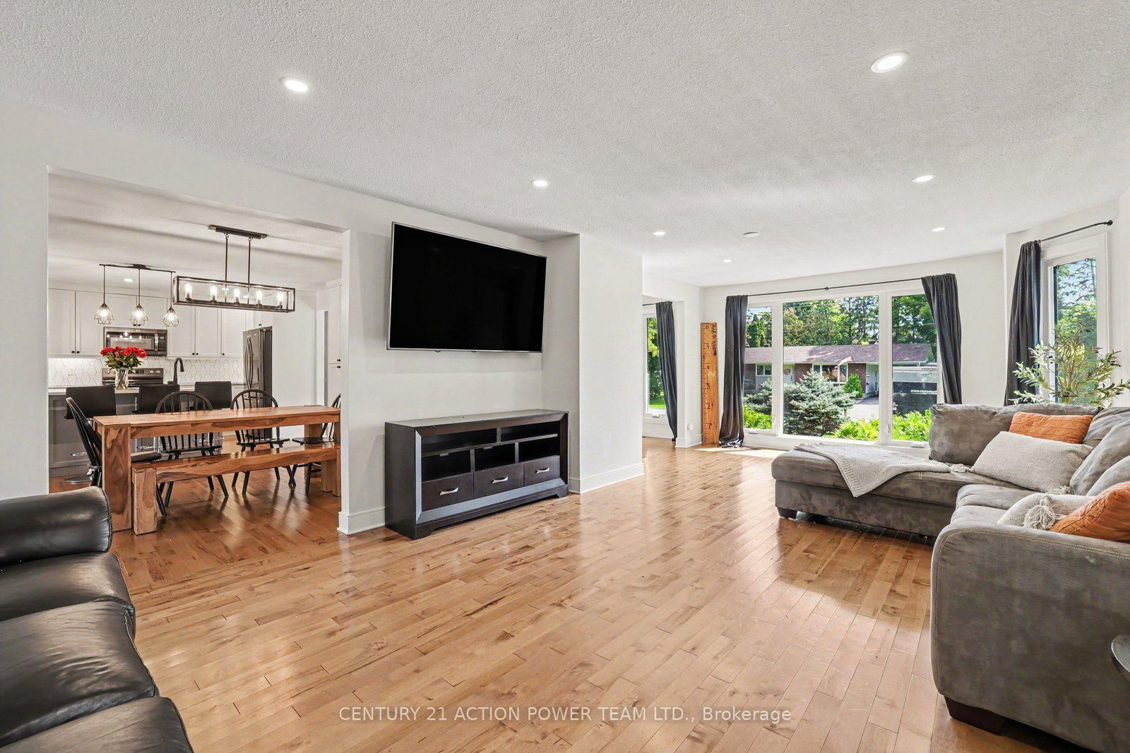 980 Galaxie Avenue • Orleans, ON photo 11