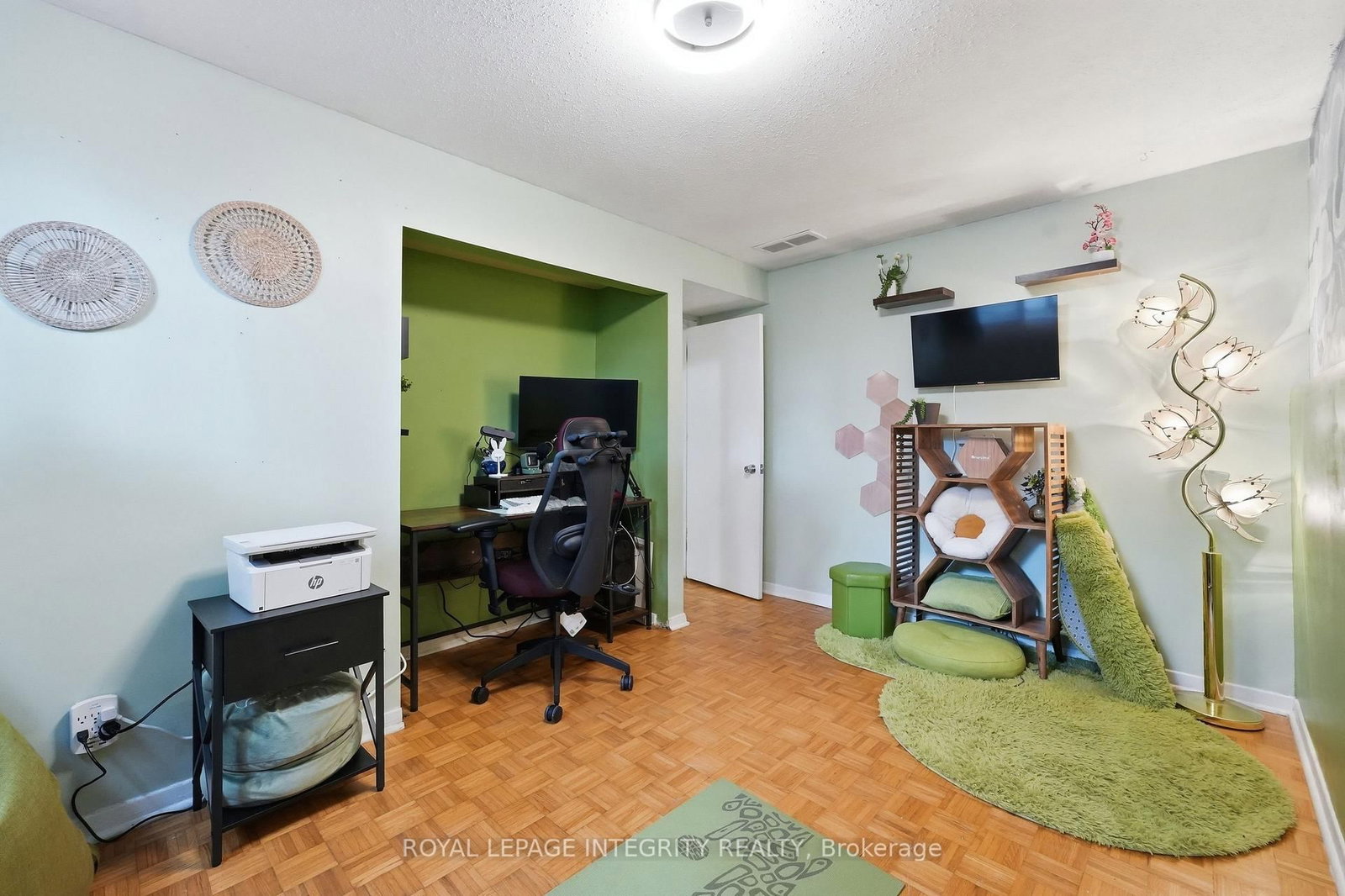 26 Woodmount Crescent • Ottawa, ON photo 27