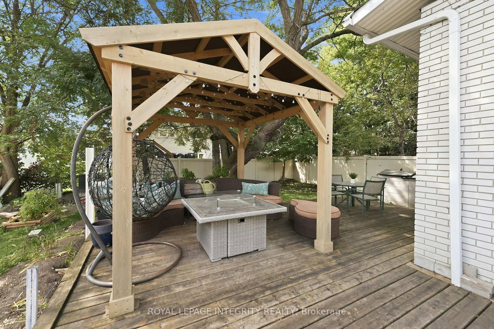 26 Woodmount Crescent • Ottawa, ON photo 32