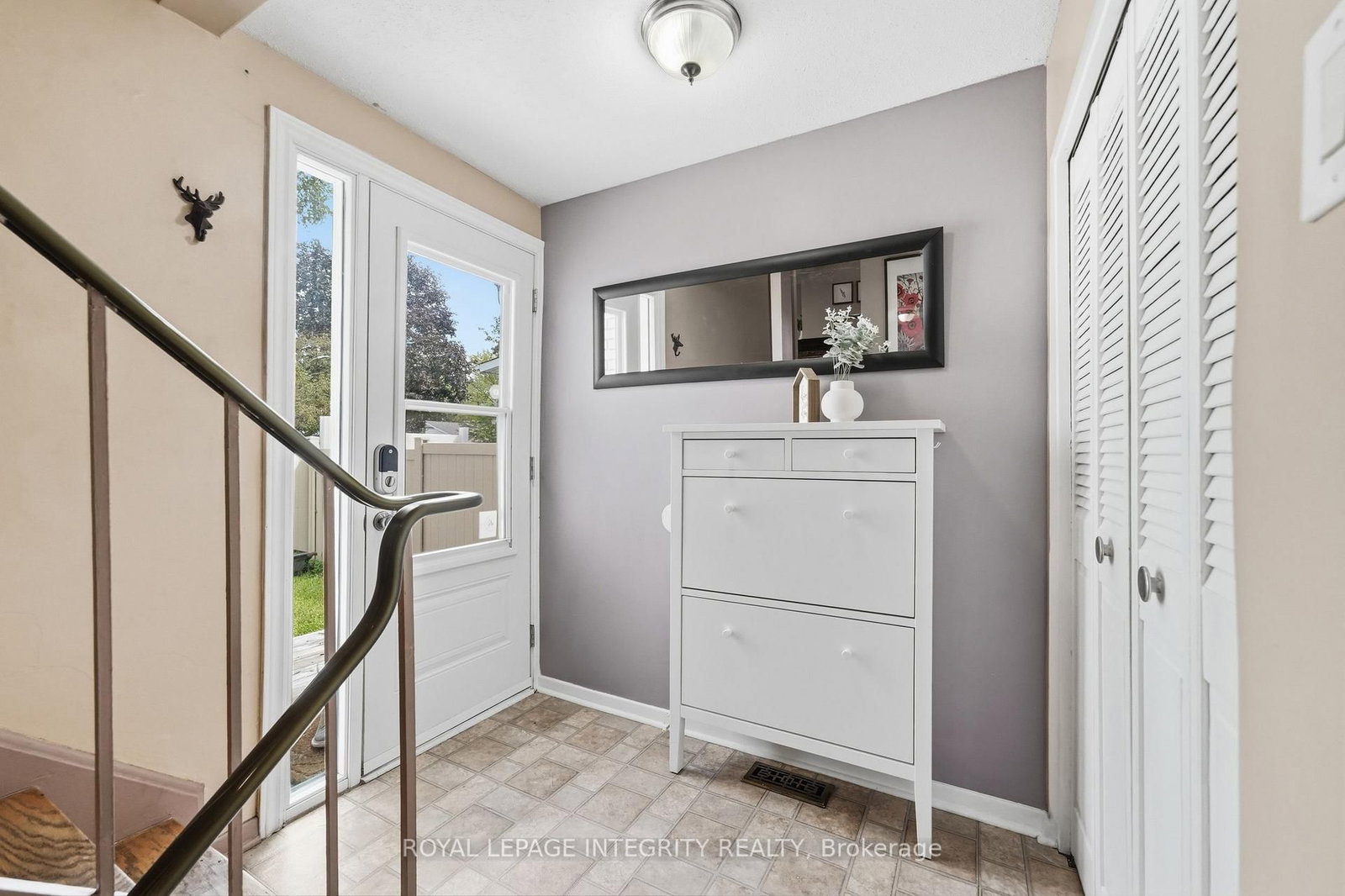 26 Woodmount Crescent • Ottawa, ON photo 4