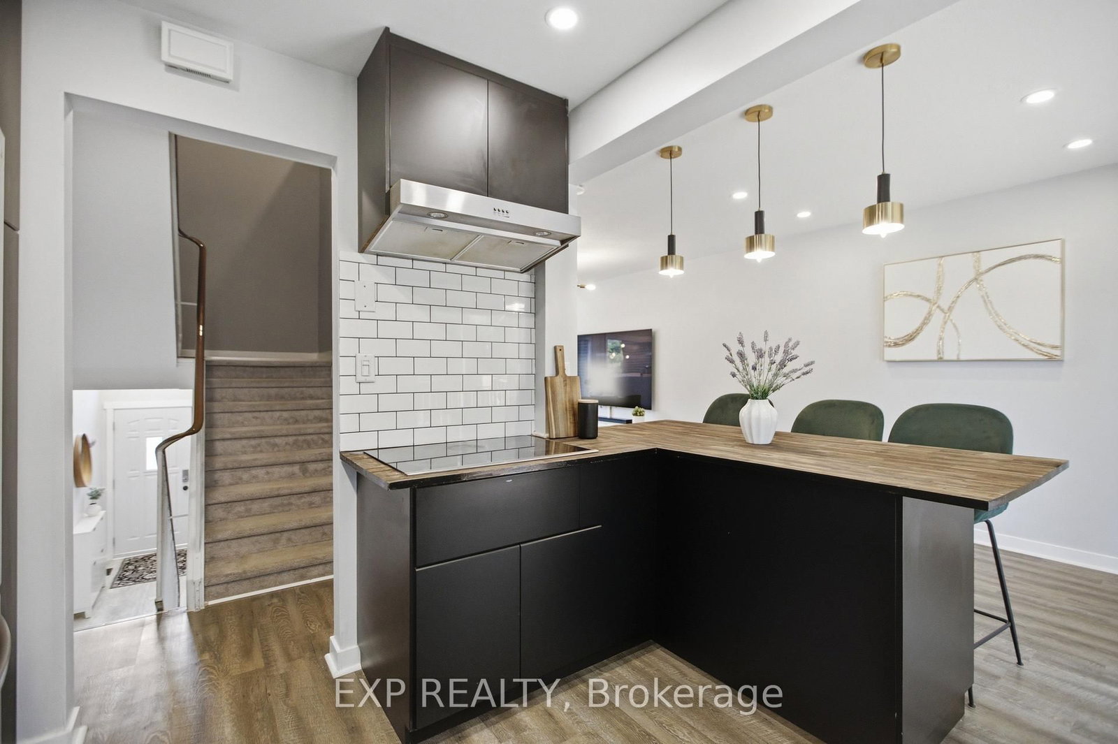2092 Eric Crescent • Ottawa, ON photo 11