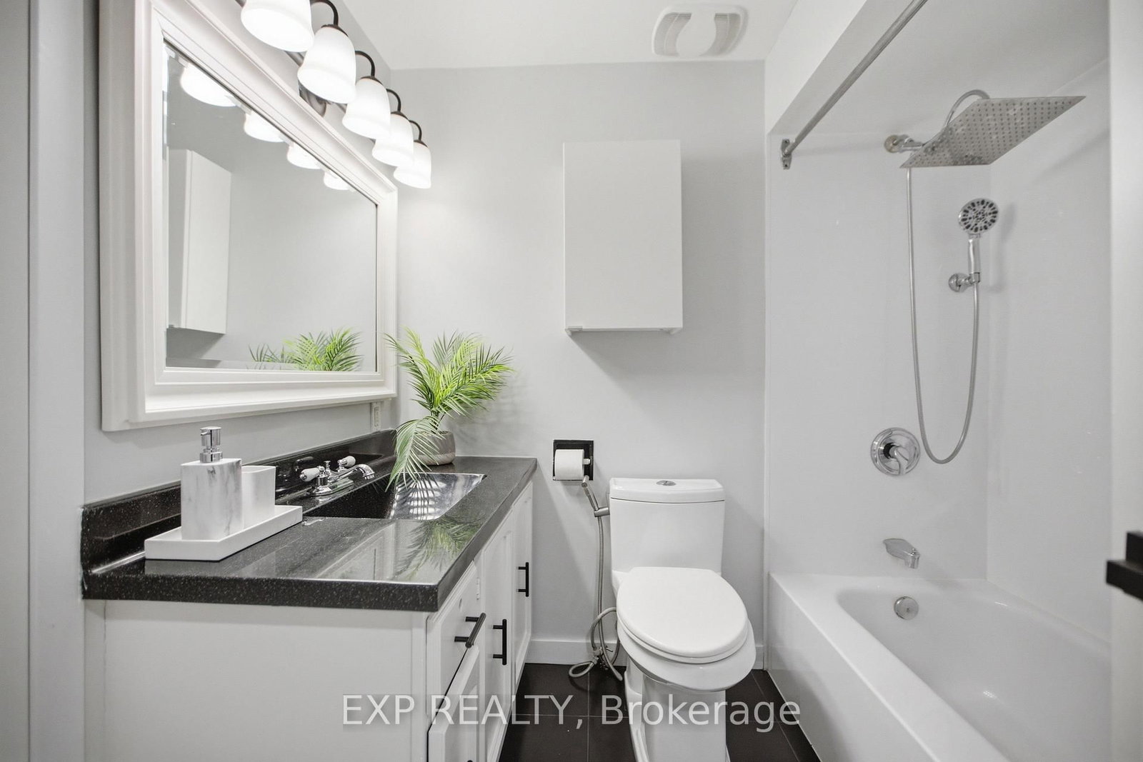 2092 Eric Crescent • Ottawa, ON photo 15