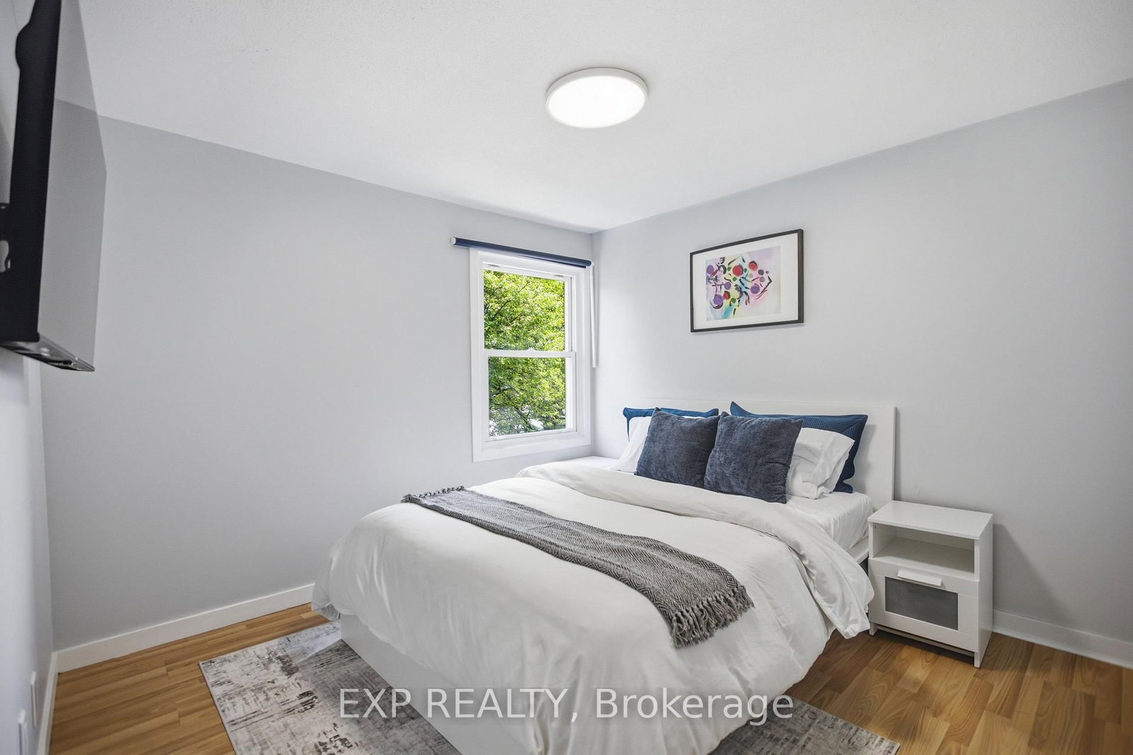 2092 Eric Crescent • Ottawa, ON photo 16