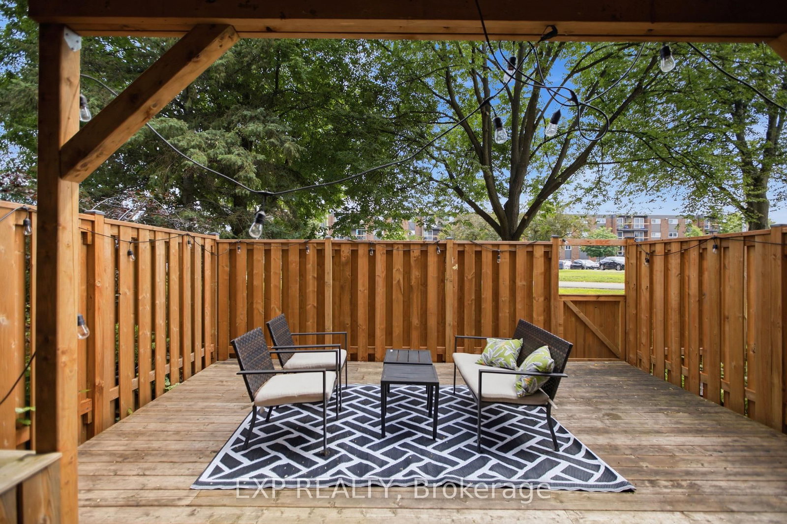 2092 Eric Crescent • Ottawa, ON photo 20