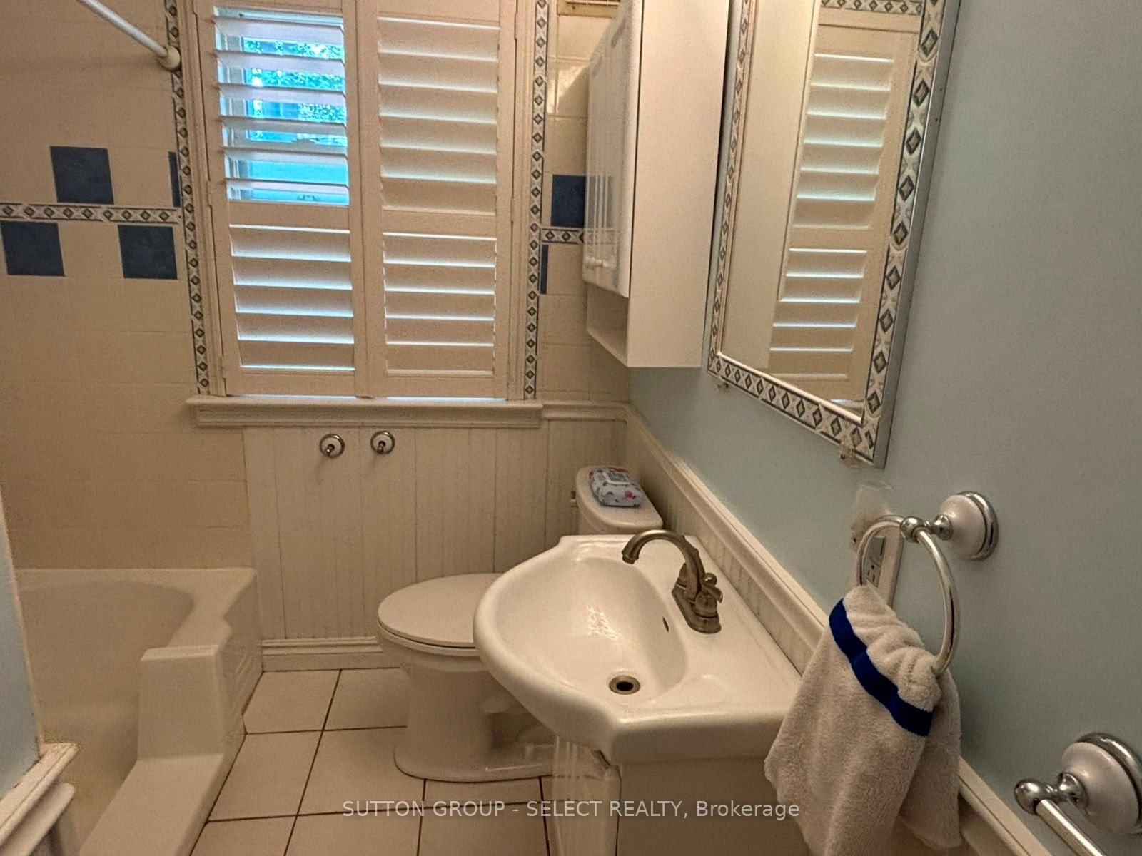 316 Ridgewood Crescent • London South, ON photo 20
