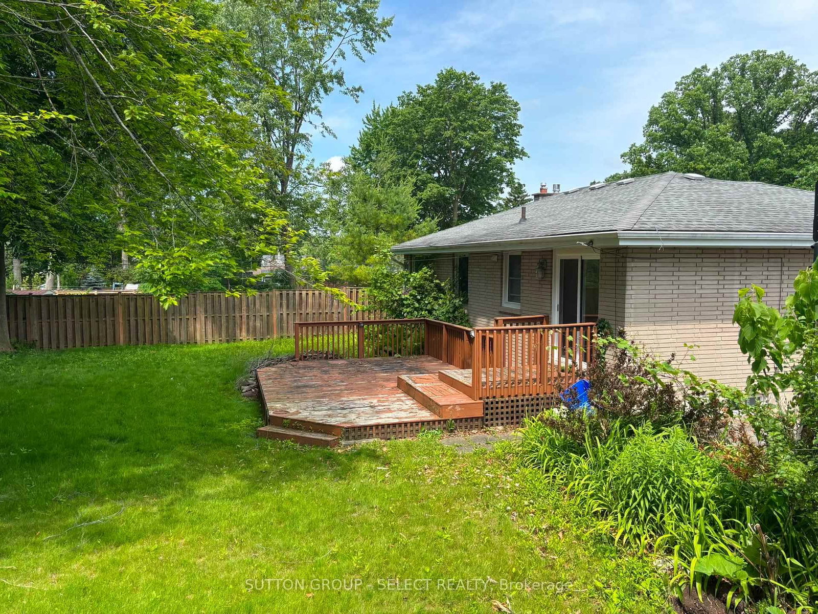 316 Ridgewood Crescent • London South, ON photo 28