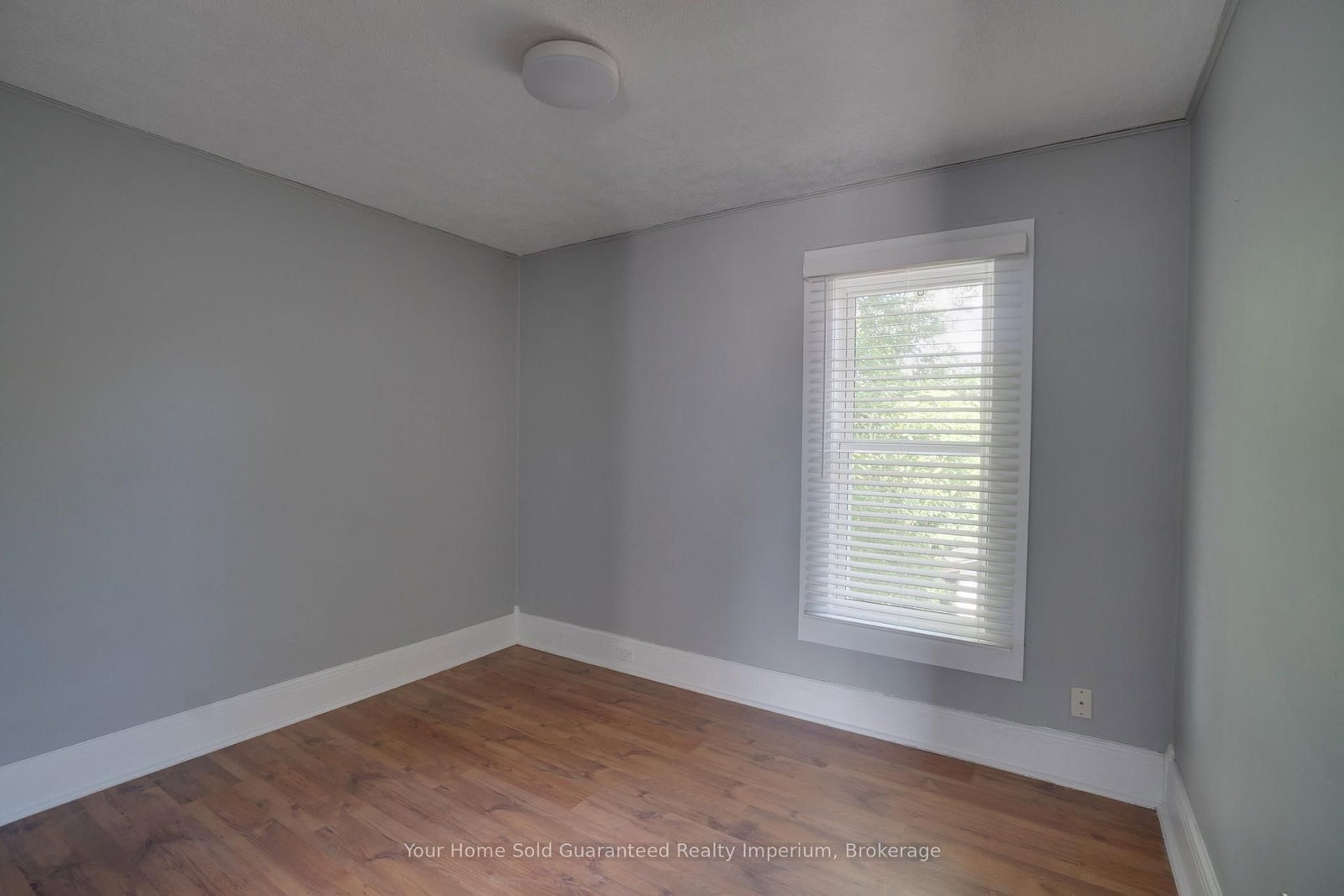 1420 University Avenue W • Windsor, ON photo 16
