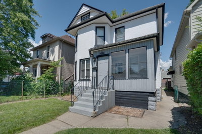 1420 University Avenue W • Windsor, ON photo 2
