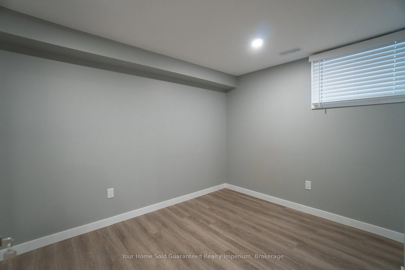 1420 University Avenue W • Windsor, ON photo 26