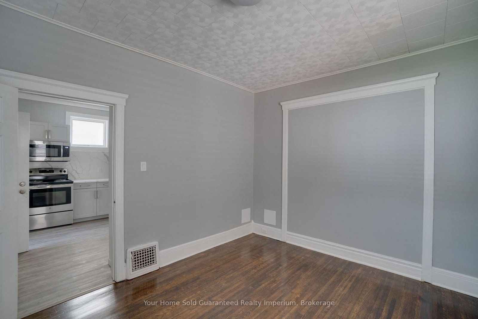 1420 University Avenue W • Windsor, ON photo 8