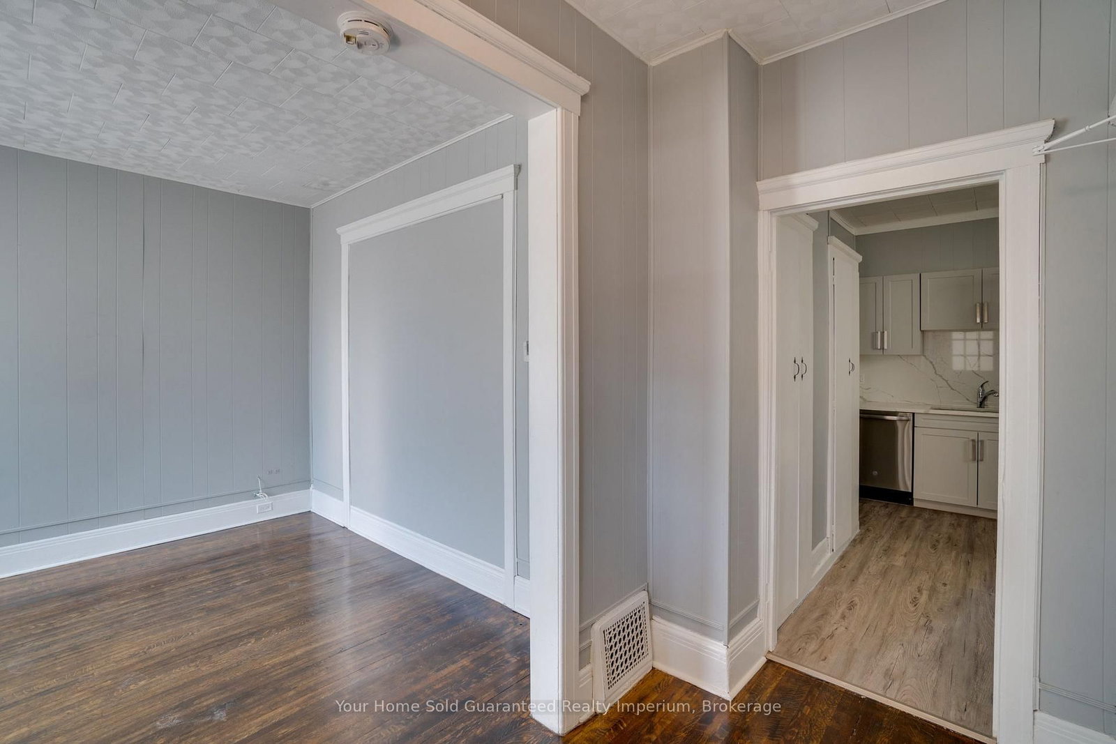 1420 University Avenue W • Windsor, ON photo 9