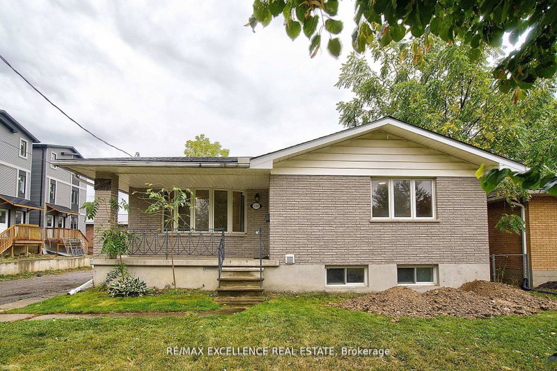 Upper - 1595 Borden Street