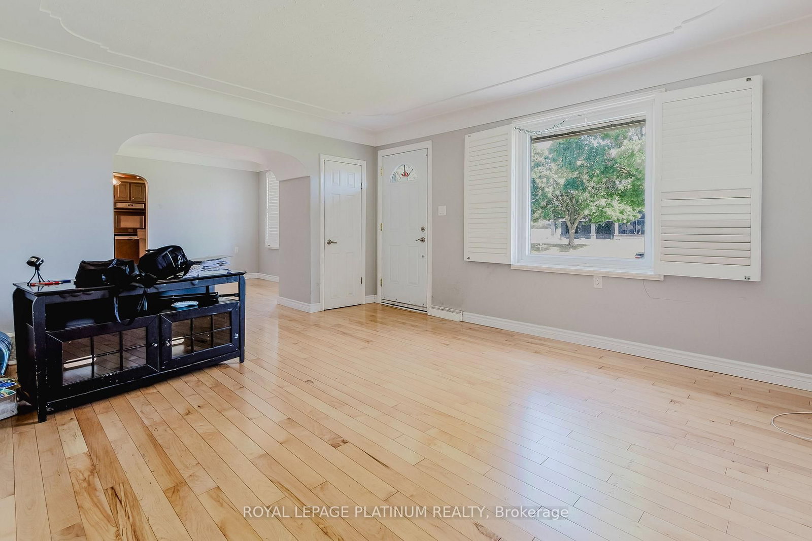 6 Varadi Avenue • Brantford, ON photo 10