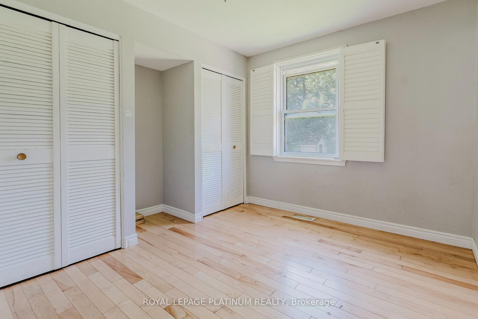 6 Varadi Avenue • Brantford, ON photo 17
