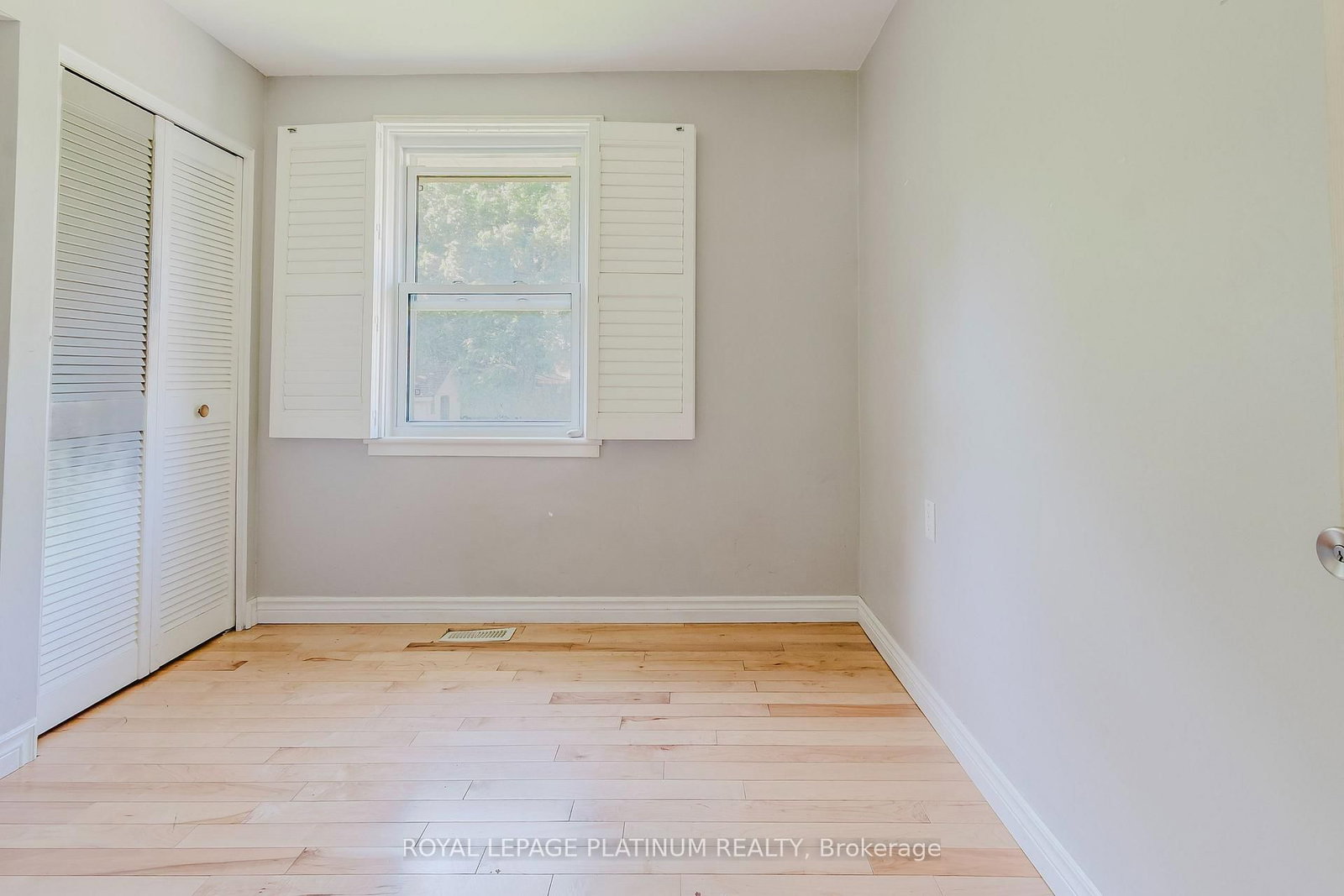 6 Varadi Avenue • Brantford, ON photo 18