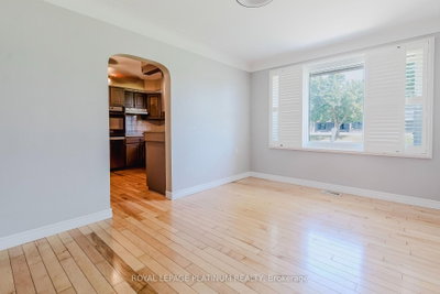 6 Varadi Avenue • Brantford, ON photo 7