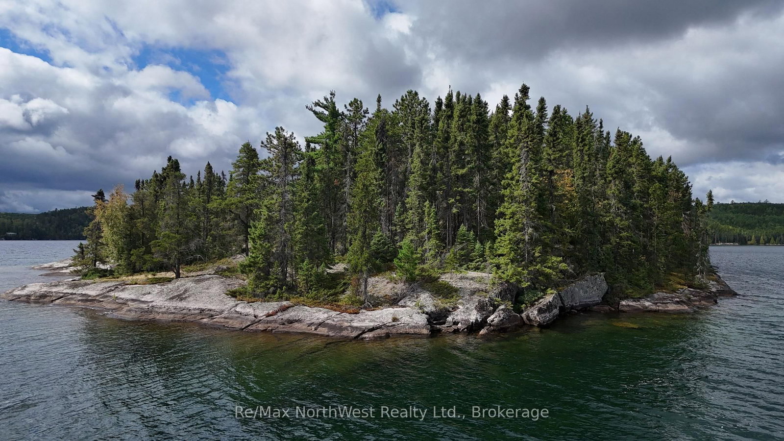 ISLAND EB2114 LINKLATER LAKE Island • Kenora Remote Area, ON photo 12