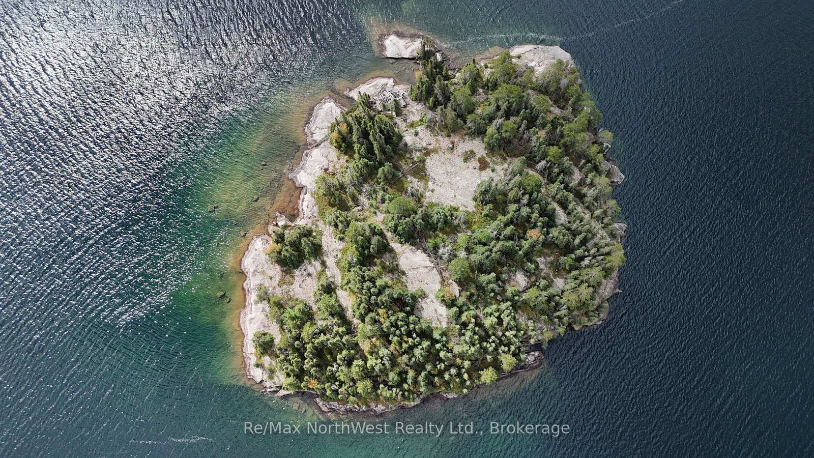 ISLAND EB2114 LINKLATER LAKE Island • Kenora Remote Area, ON photo 14