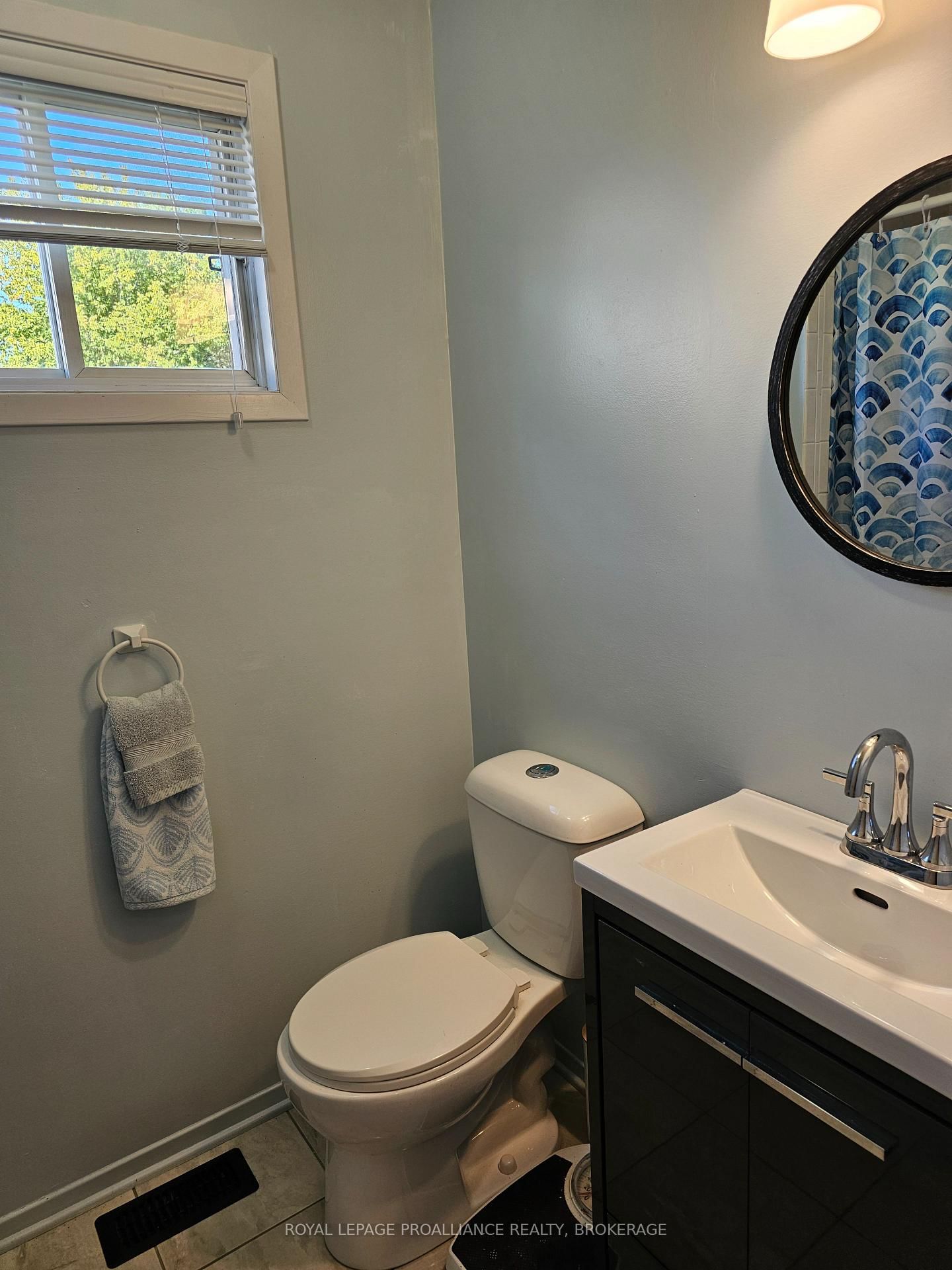 915 Warburton Crescent • Kingston, ON photo 26