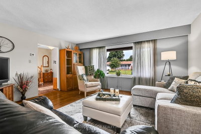 6268 Steamer Lane • Ottawa, ON photo 8