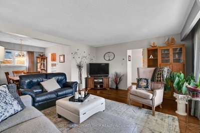 6268 Steamer Lane • Ottawa, ON photo 9