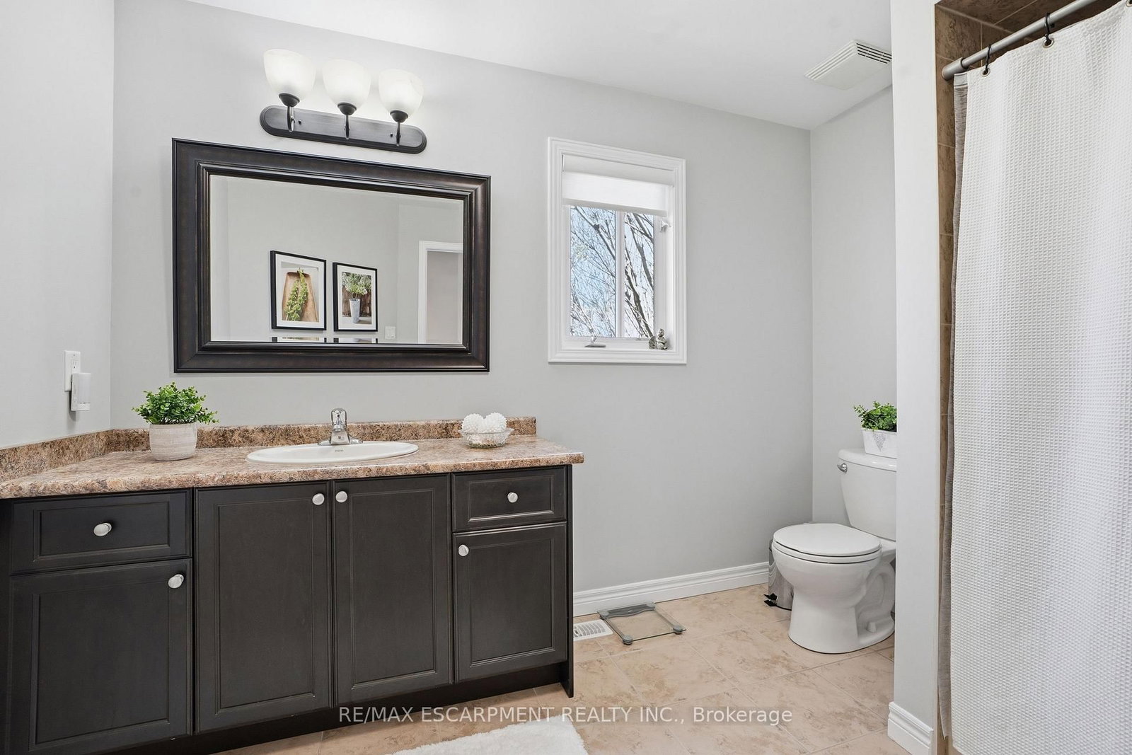 441 STONEHENGE Drive • #40 • Hamilton, ON photo 25