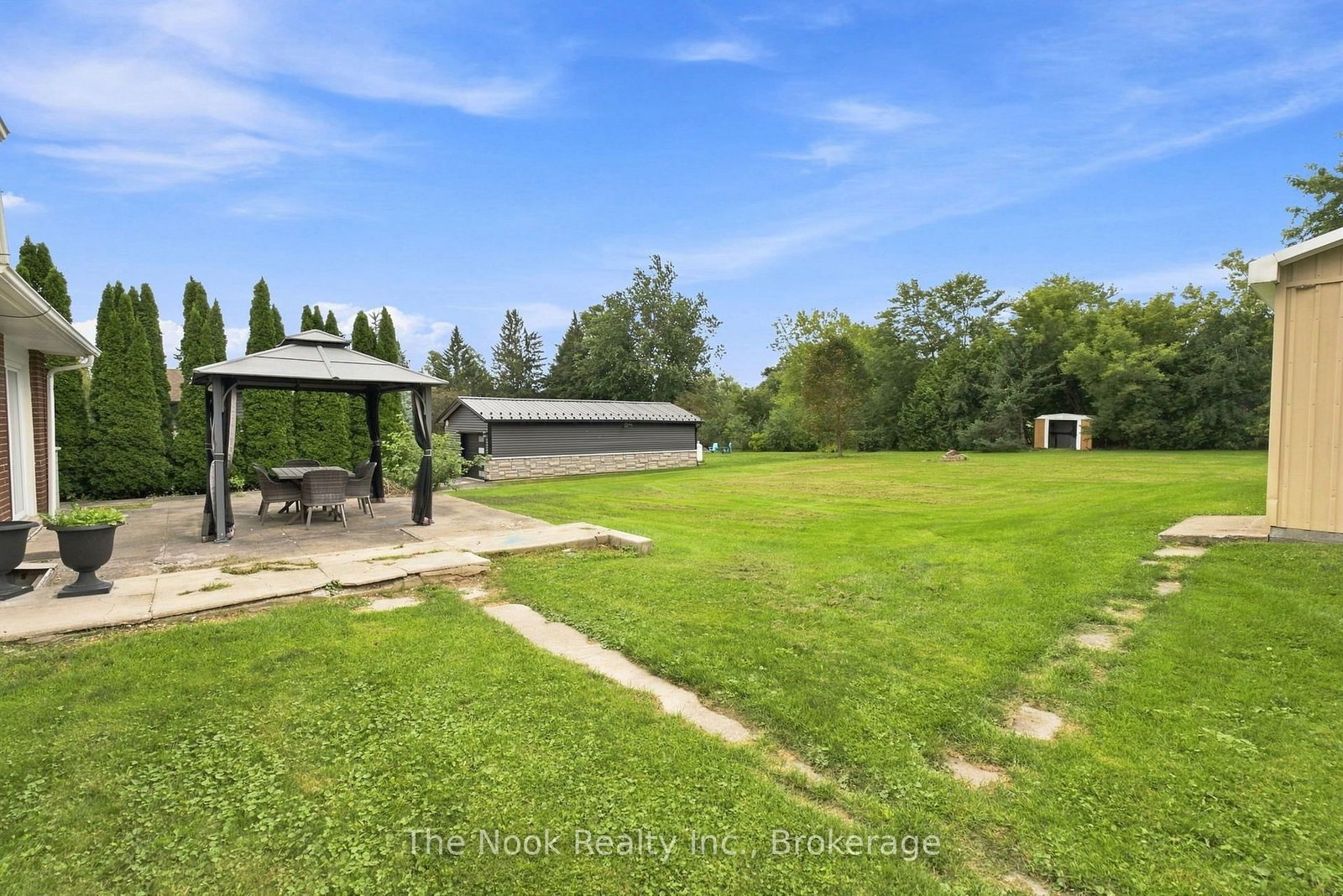 24 Cedar Ridge Drive • Kawartha Lakes, ON photo 4