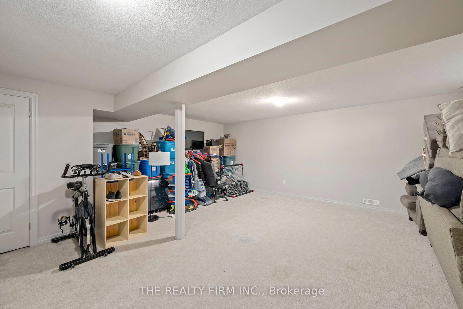 27 Leesboro Trail • Thames Centre, ON photo 22