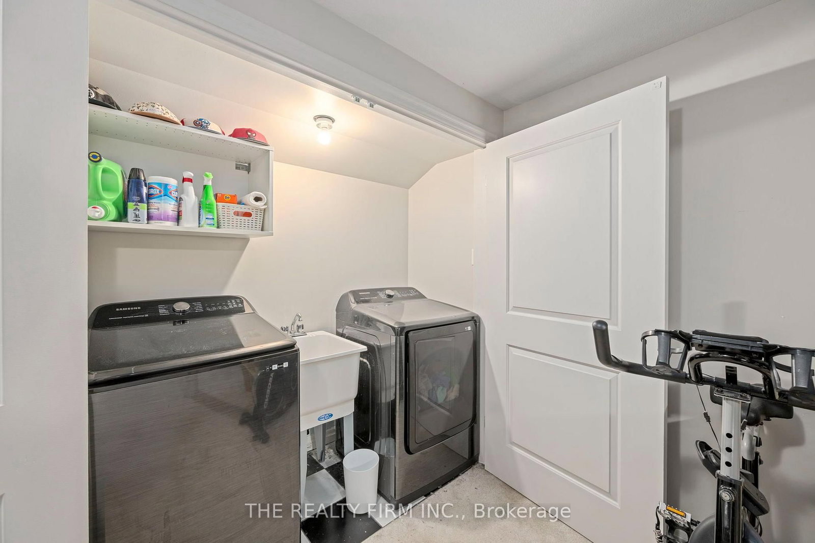 27 Leesboro Trail • Thames Centre, ON photo 25