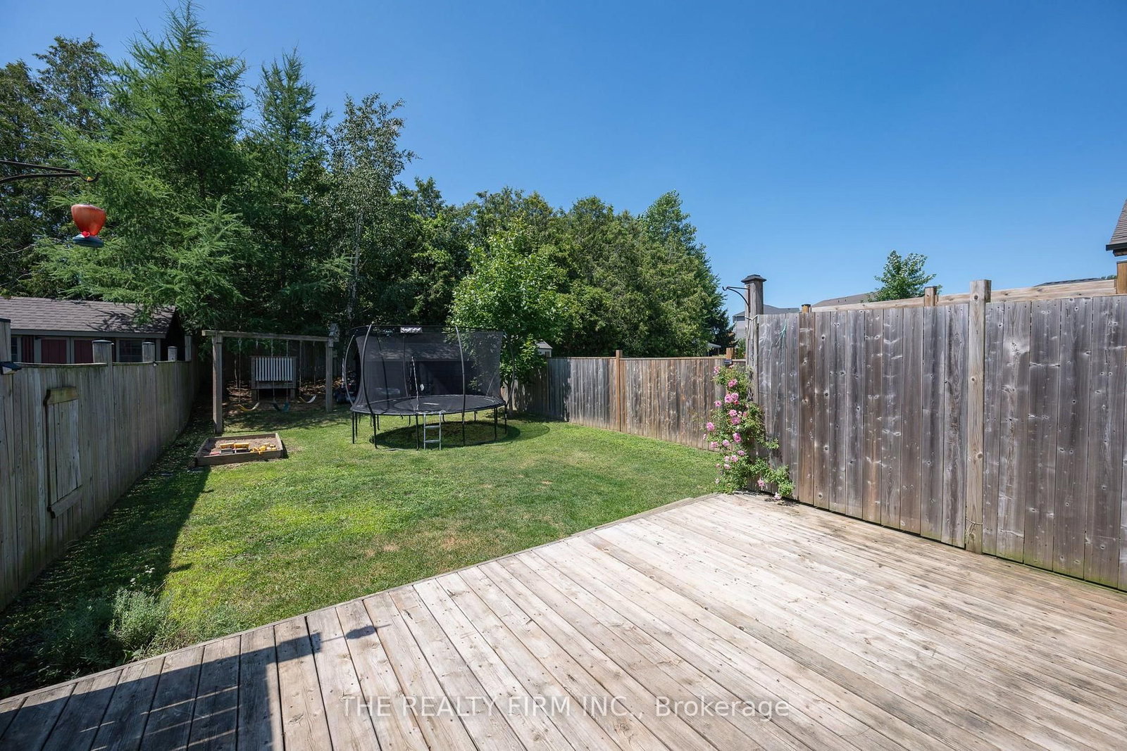 27 Leesboro Trail • Thames Centre, ON photo 27