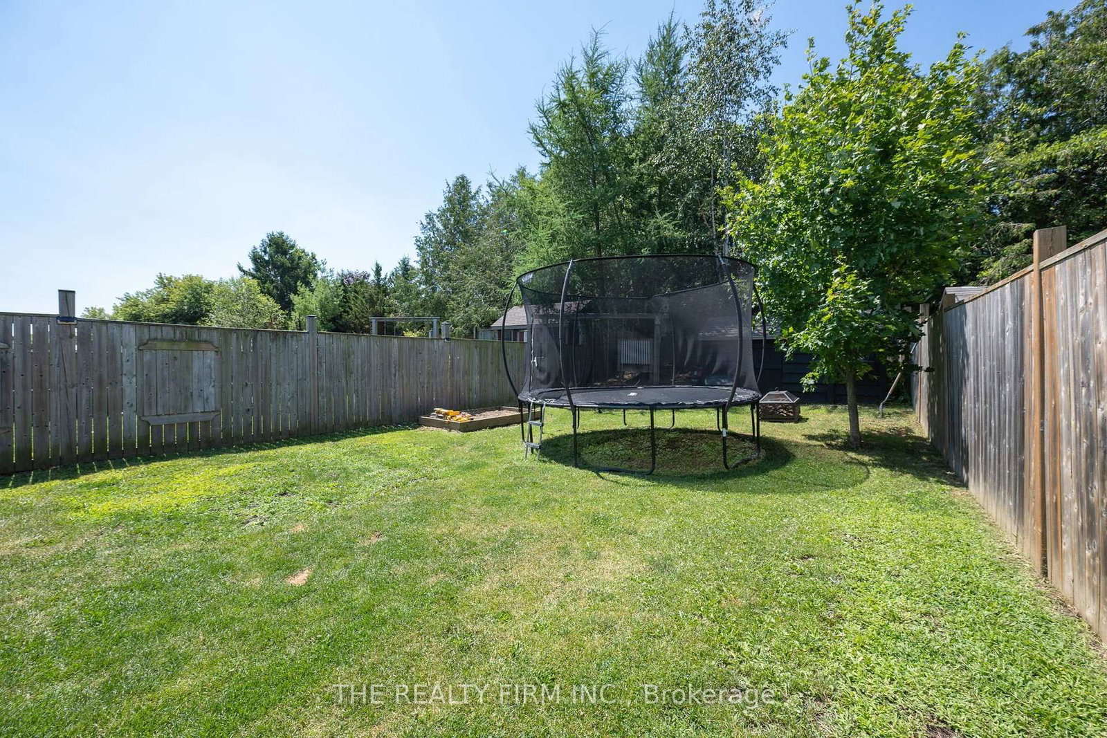 27 Leesboro Trail • Thames Centre, ON photo 29