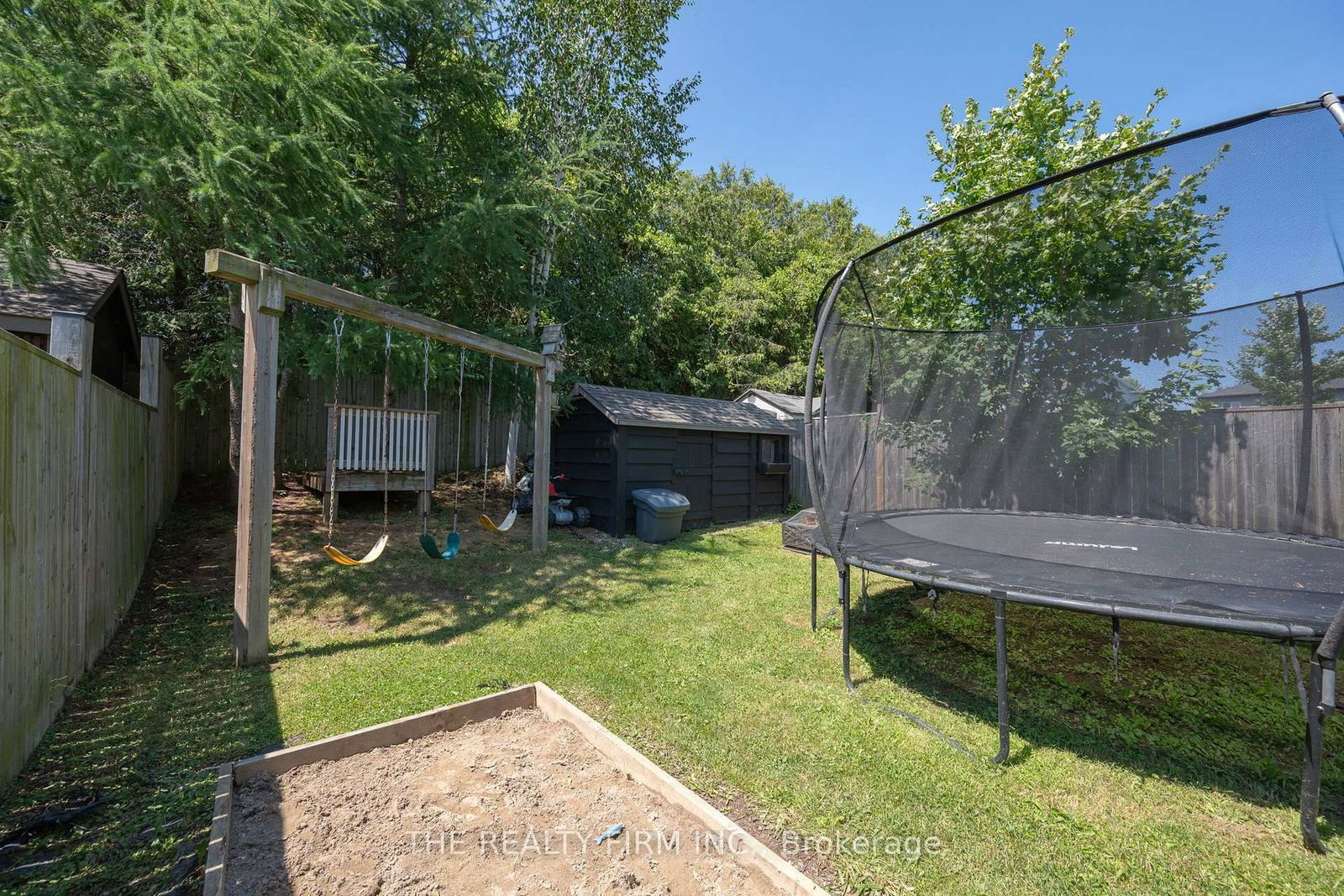 27 Leesboro Trail • Thames Centre, ON photo 31