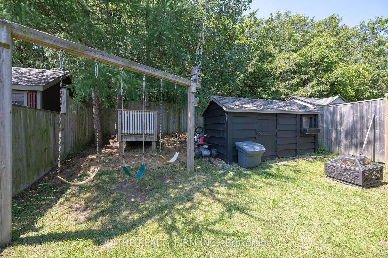 27 Leesboro Trail • Thames Centre, ON photo 32