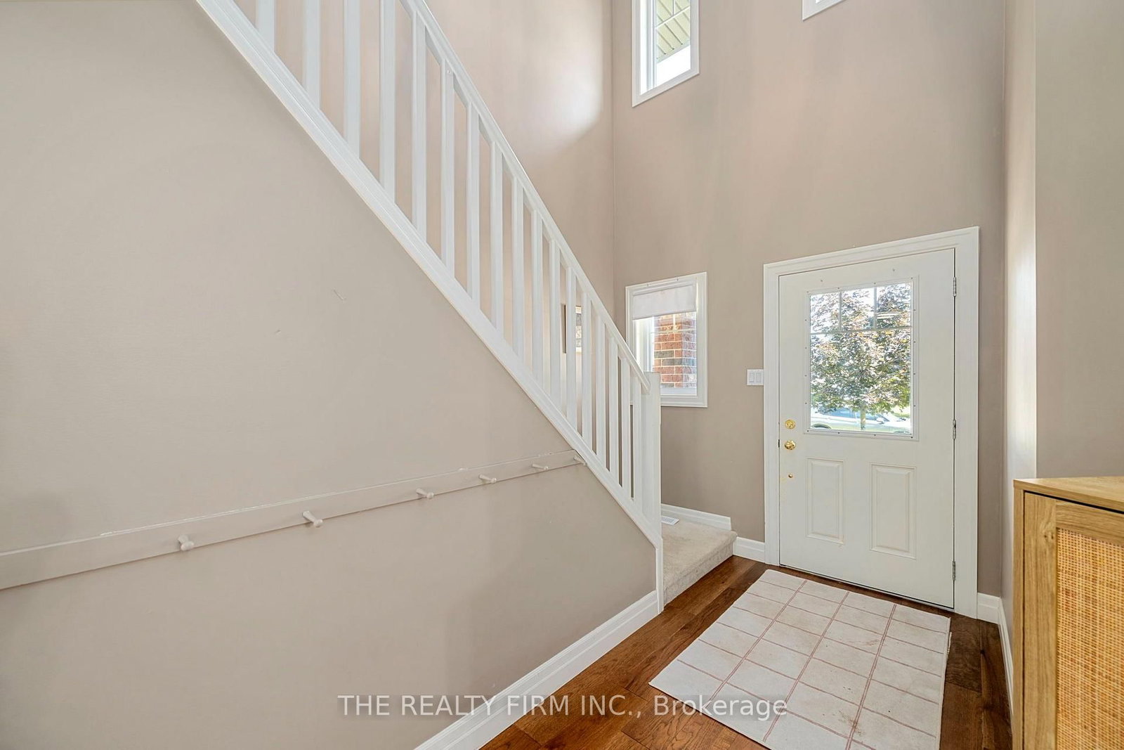 27 Leesboro Trail • Thames Centre, ON photo 6