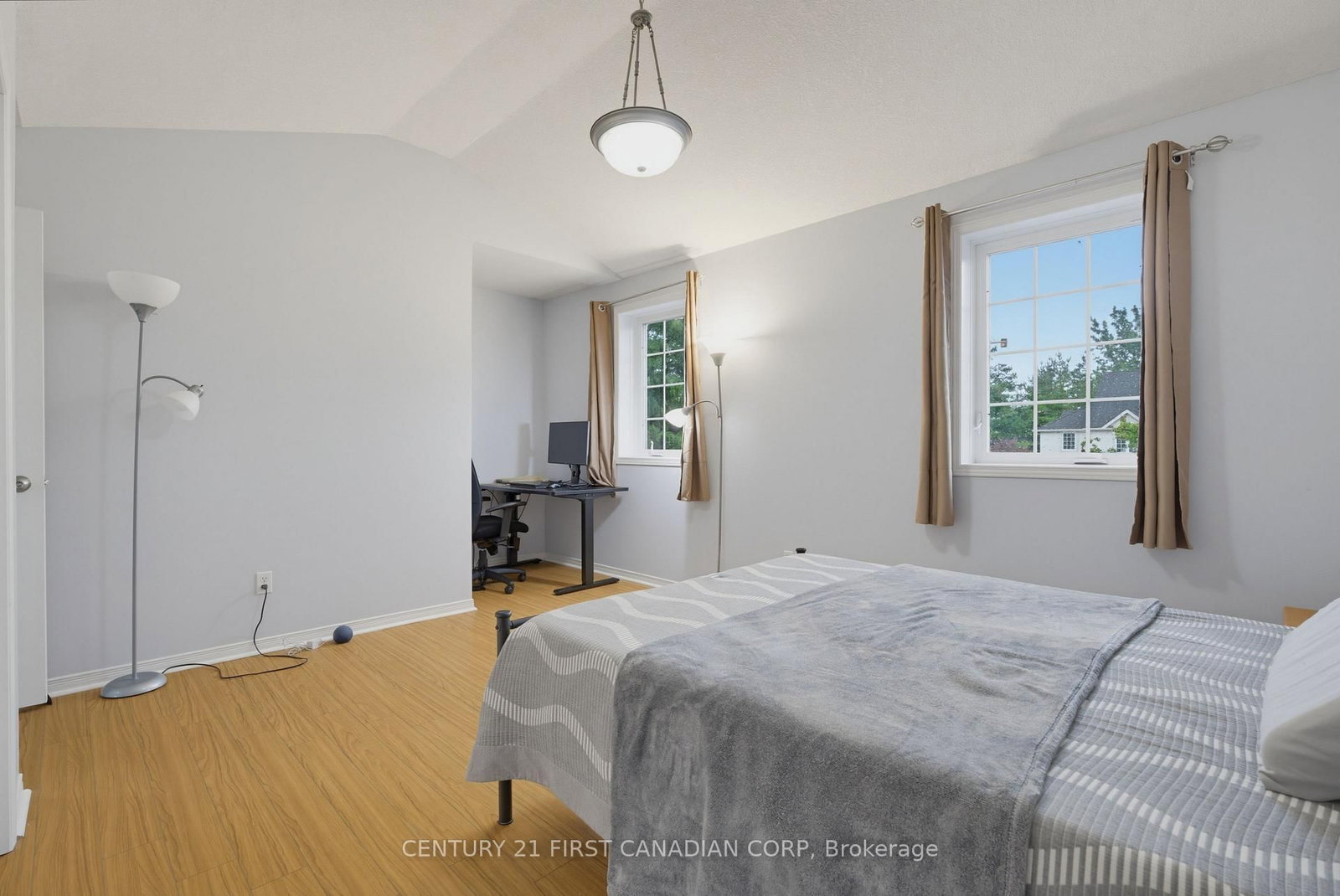 776 Silversmith Street • London North, ON photo 20