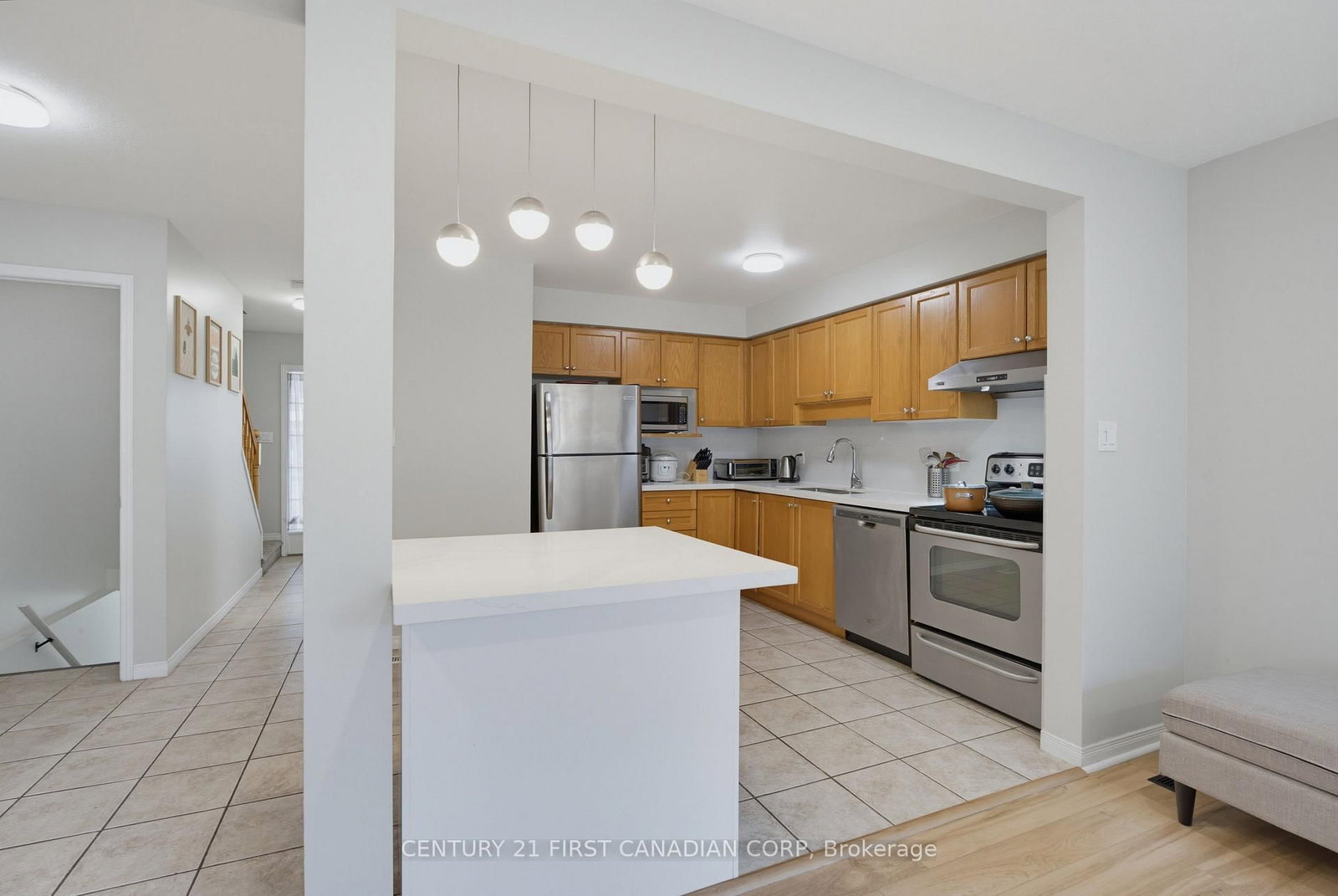 776 Silversmith Street • London North, ON photo 6