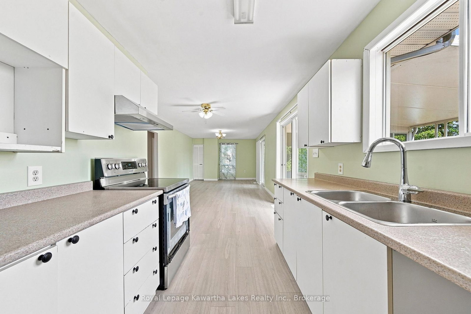 9 Richmond Street W • Kawartha Lakes, ON photo 11