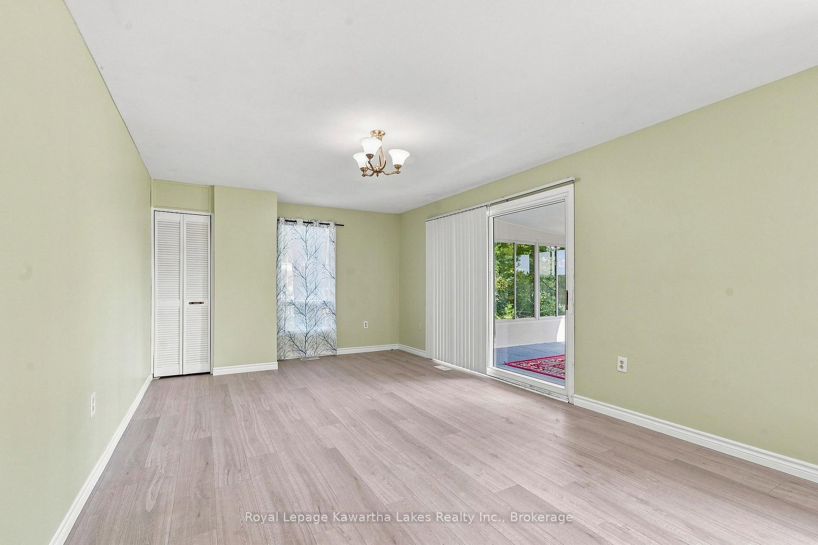 9 Richmond Street W • Kawartha Lakes, ON photo 6