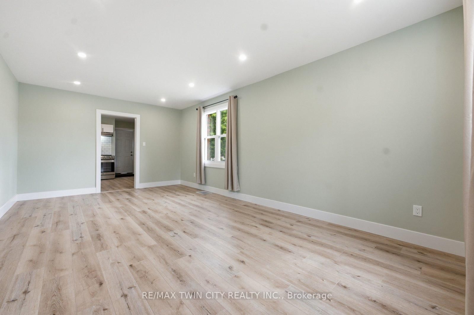 249 Clarence Street • Brantford, ON photo 17